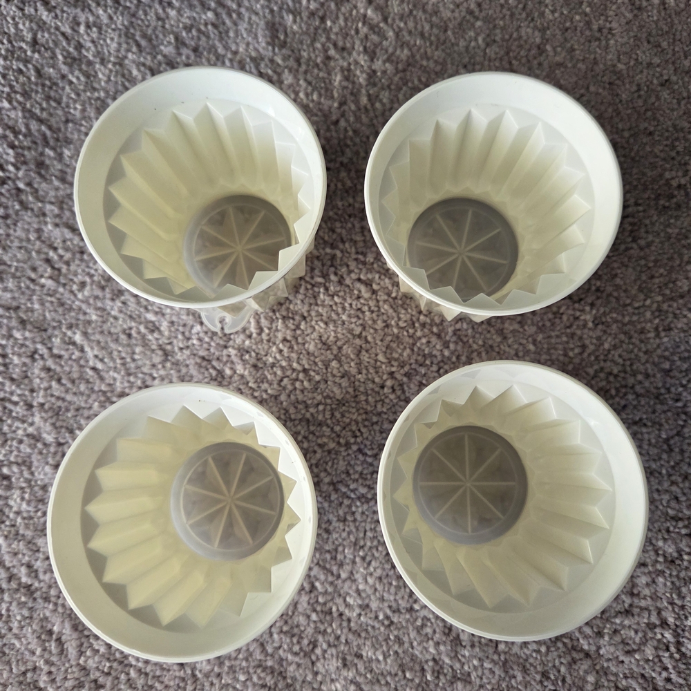 Tupperware Mini Jello Molds Set - Picture 6 of 7